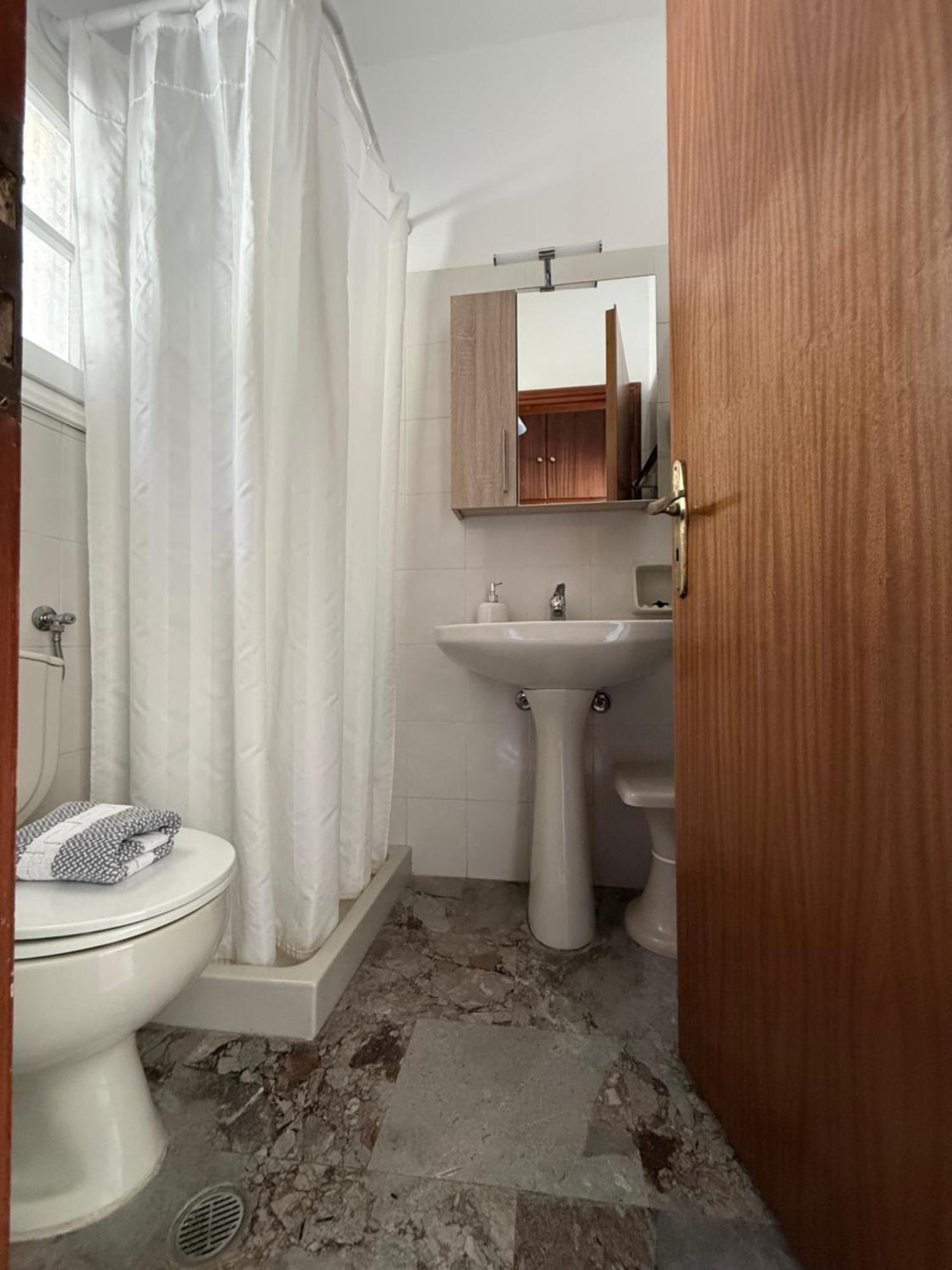 Nikoli Apartments ベニテス 部屋 写真